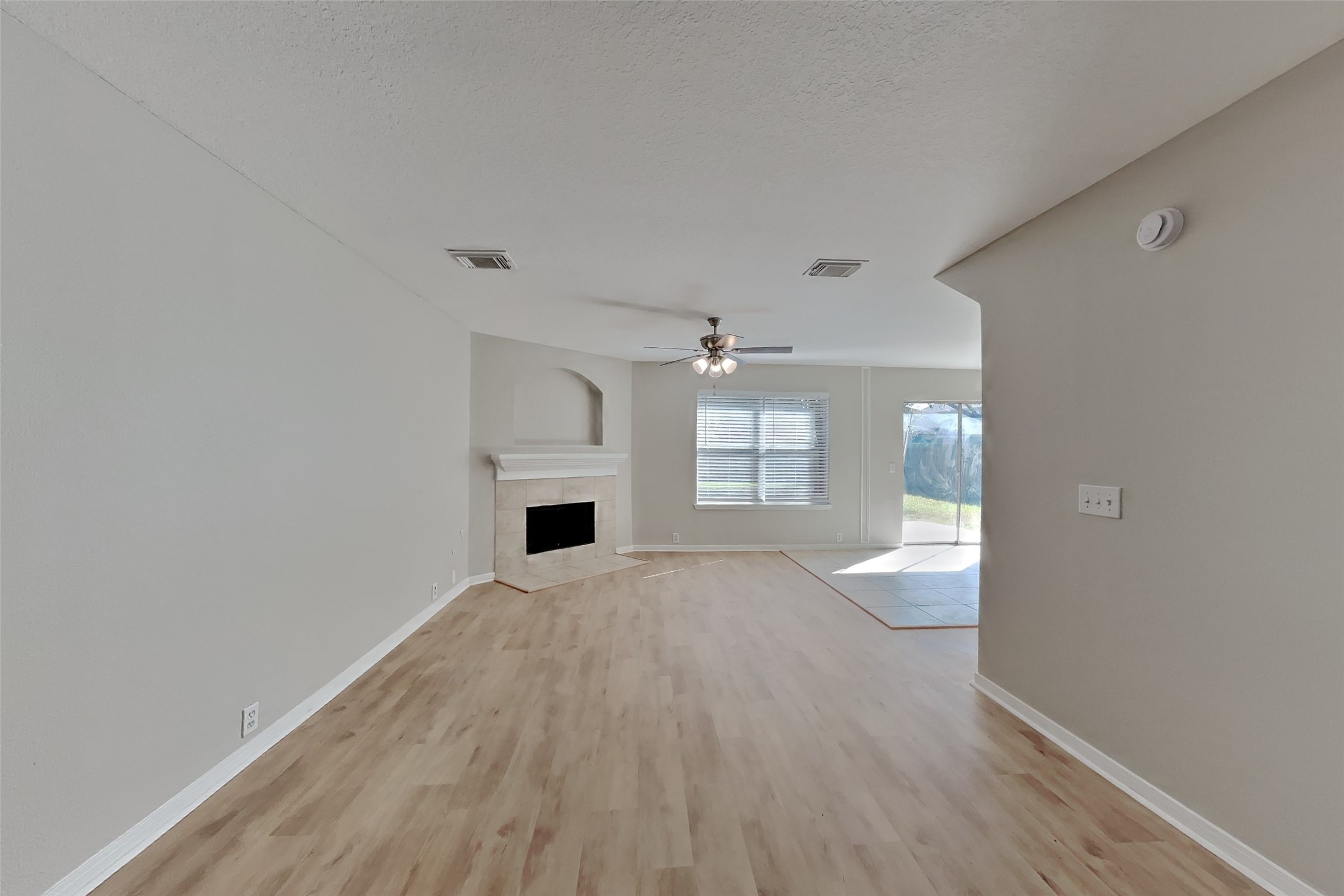 11907 Ezekiel Road Tomball, TX 77375 - Photo 3 of 19 Gallery Image 3