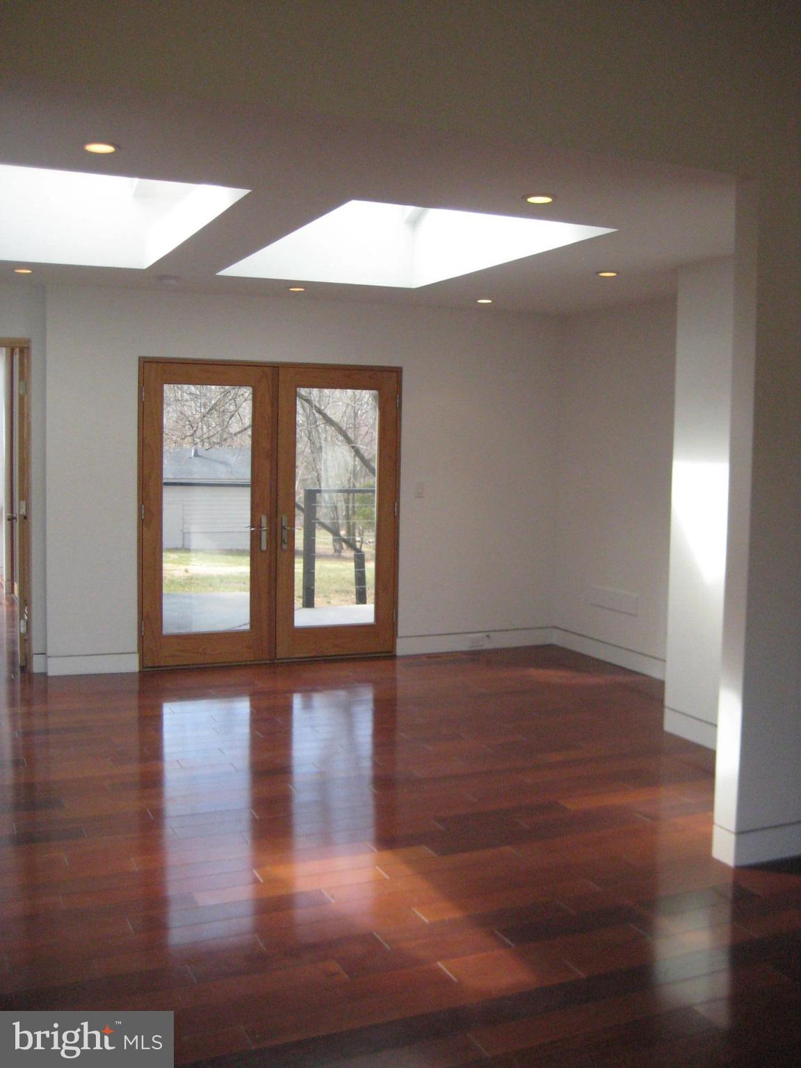 27512 Ridge Road Damascus, MD 20872 - Photo 6 of 17 BRAZILIAN CHERRY HARDWOODS ON MAIN LEVEL