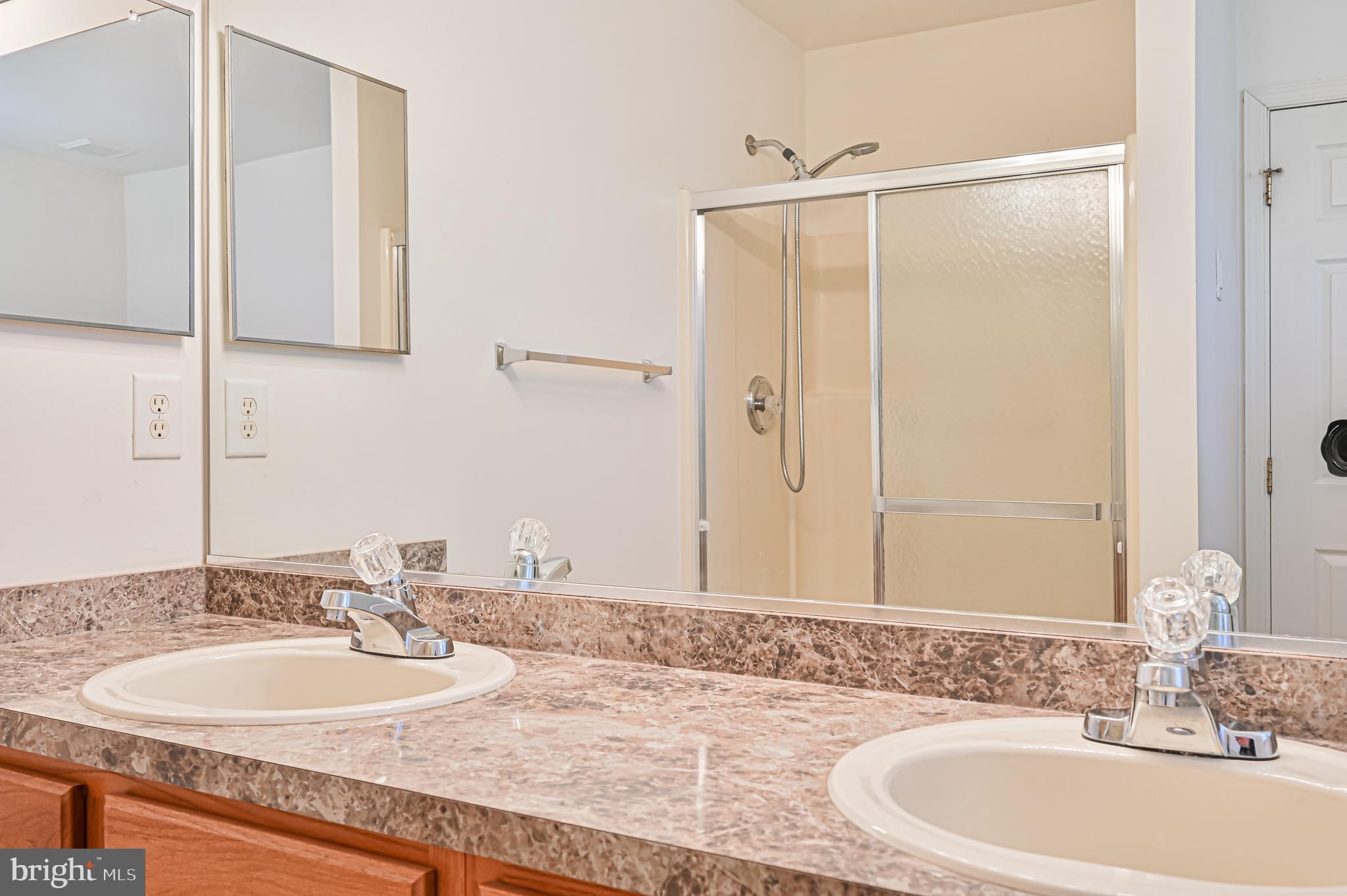 166 Hayes Mill Road Atco, NJ 08004 - Photo 20 of 50 Primary Bath