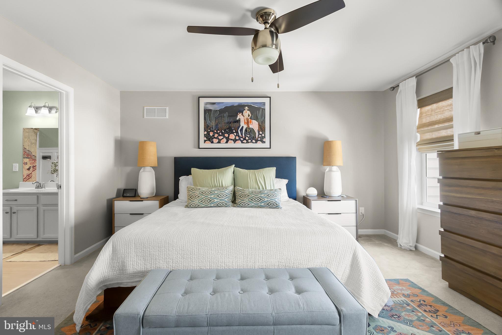 527 Jacobsen Drive Newark, DE 19702 - Photo 28 of 60 a bedroom with a large bed and a window