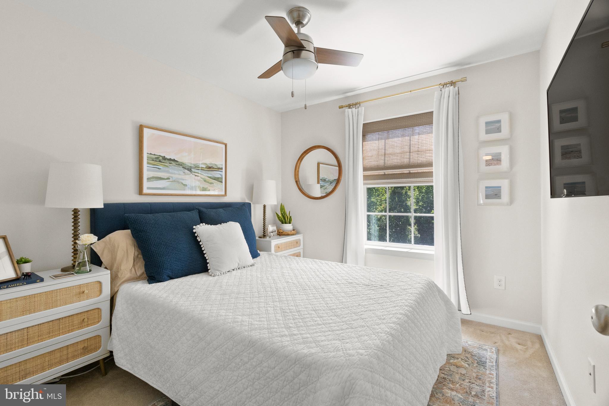 527 Jacobsen Drive Newark, DE 19702 - Photo 38 of 60 a bedroom with bed and a window