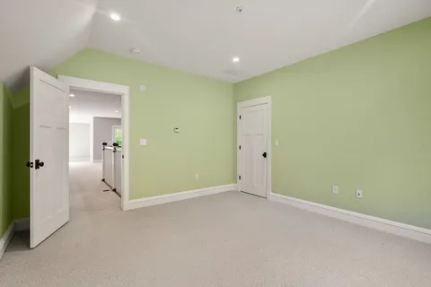 $875,000 | 2 Abbey Road, Unit 2, Sherborn, MA 01770