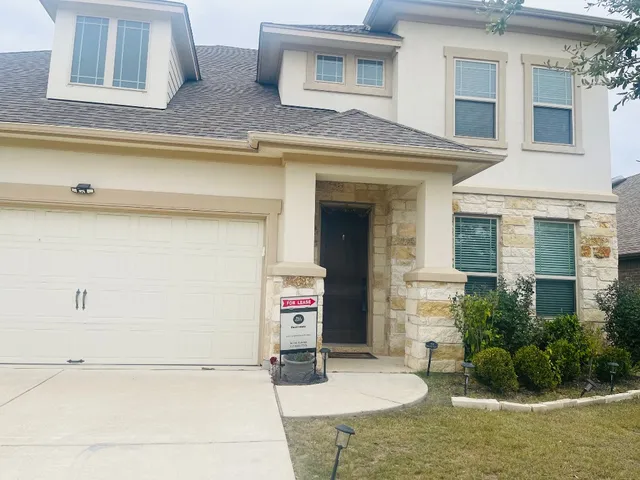 a view of entrance of the house