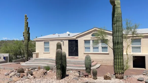 $2,000 | 47832 North 18th Avenue, New River, AZ 85087