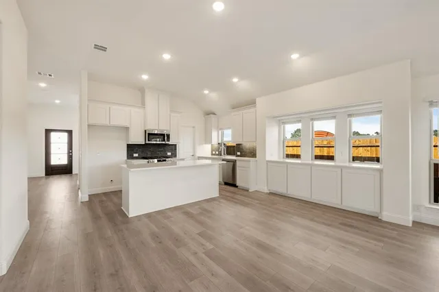 $409,164 | 301 Saddlewood Trail, Commerce, TX 75428