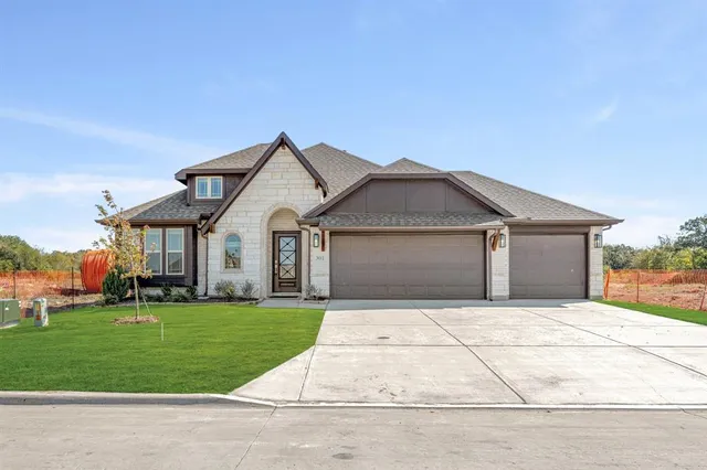 $409,164 | 301 Saddlewood Trail, Commerce, TX 75428