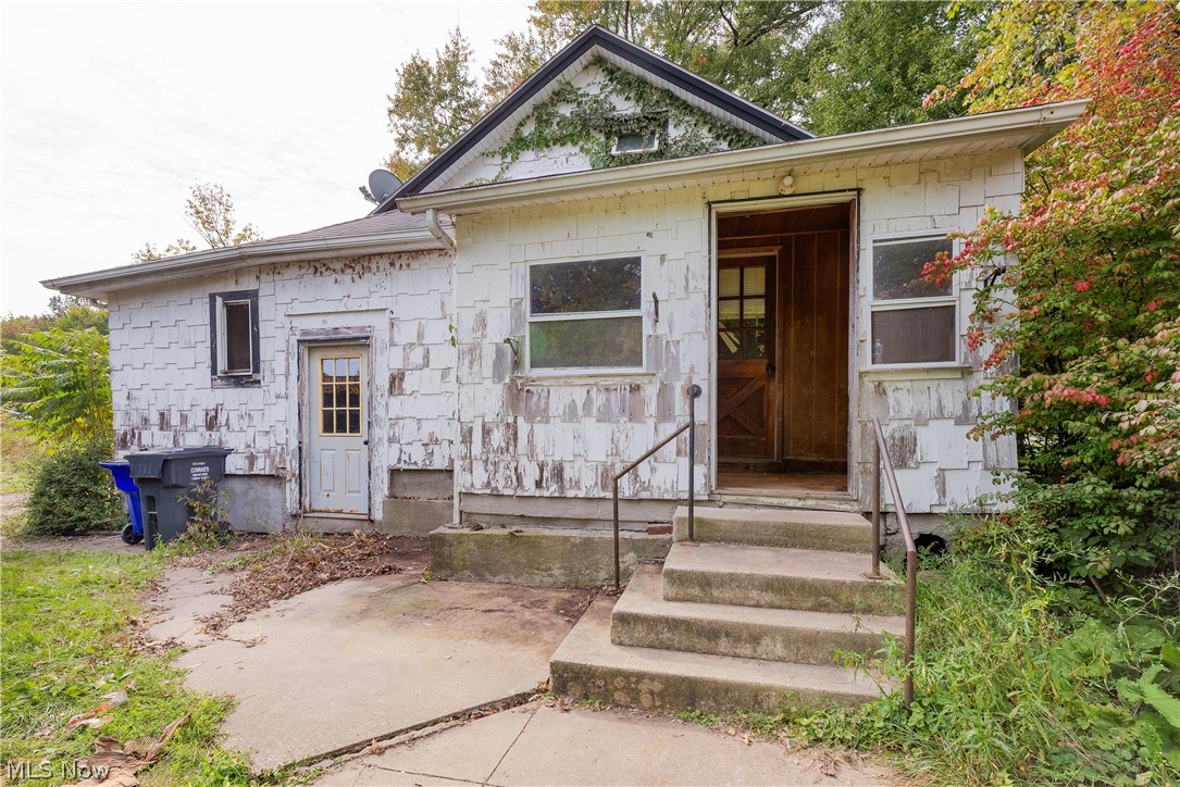 4280 Sandy Lake Road Ravenna, OH 44266 - Photo 2 of 12 Gallery Image 2