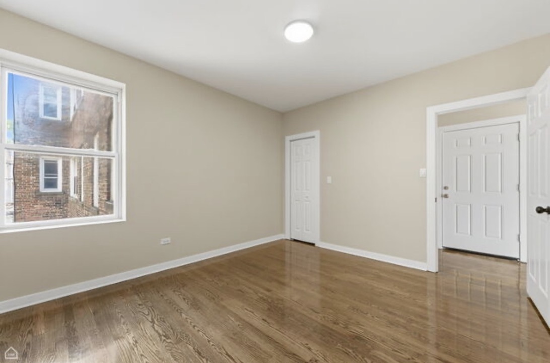 7741 South Phillips Avenue, Unit 2 Chicago, IL 60649 - Photo 8 of 15