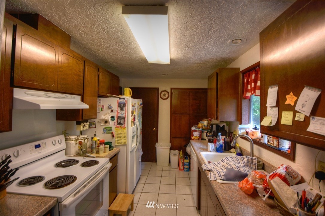 6035 Mullen Road Southeast, Unit A&B Lacey, WA 98503 - Photo 4 of 19 Gallery Image 4