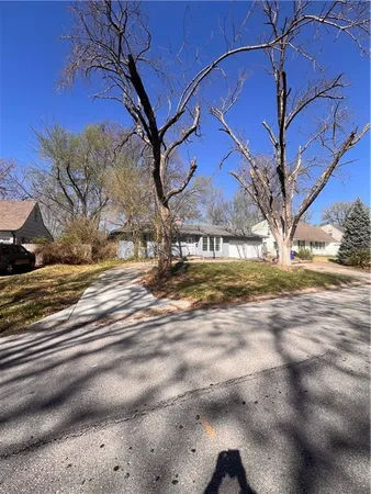 $165,000 | 13624 Parker Avenue, Grandview, MO 64030
