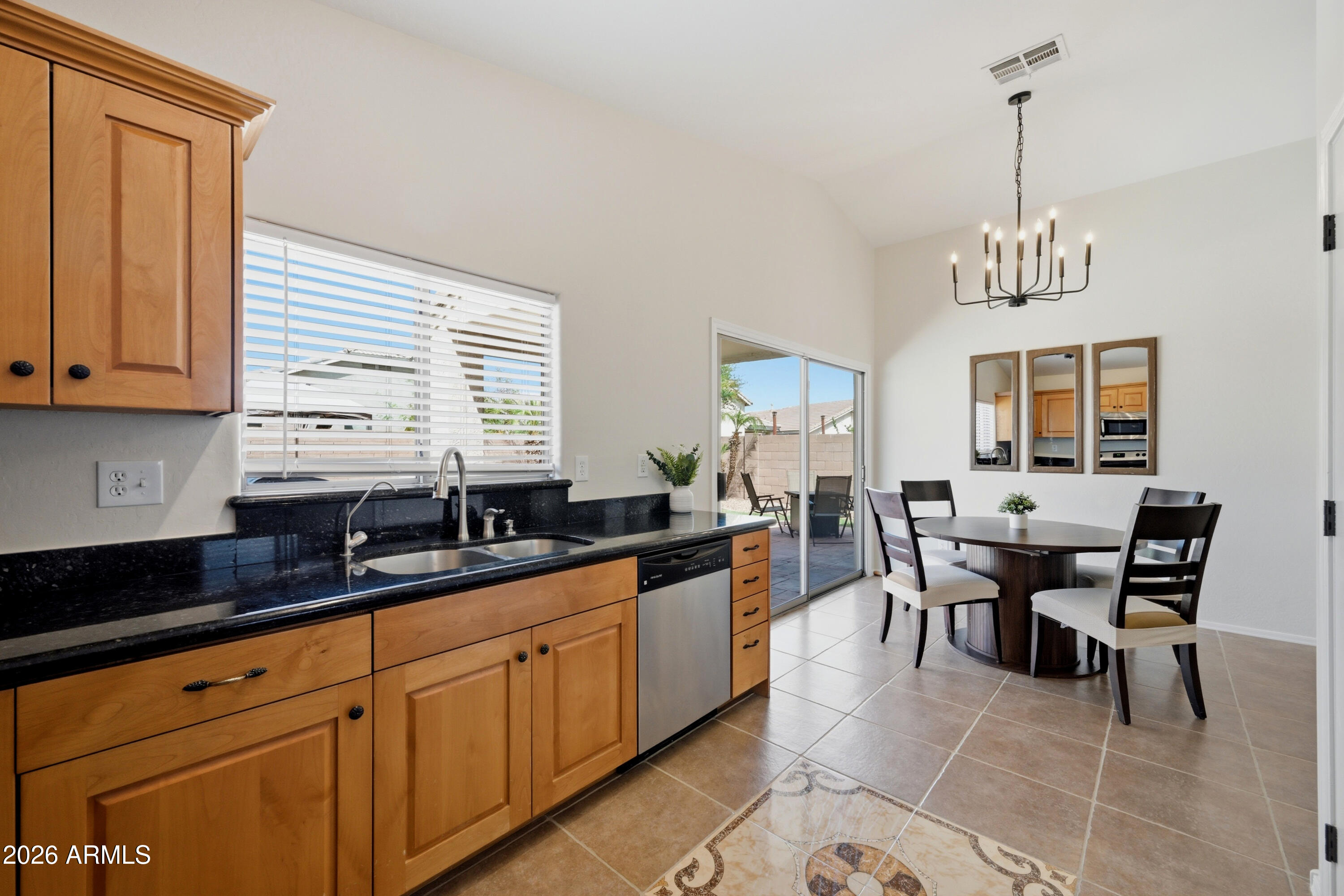 13392 West Redfield Road Surprise, AZ 85379 - Photo 10 of 35 redfield_009