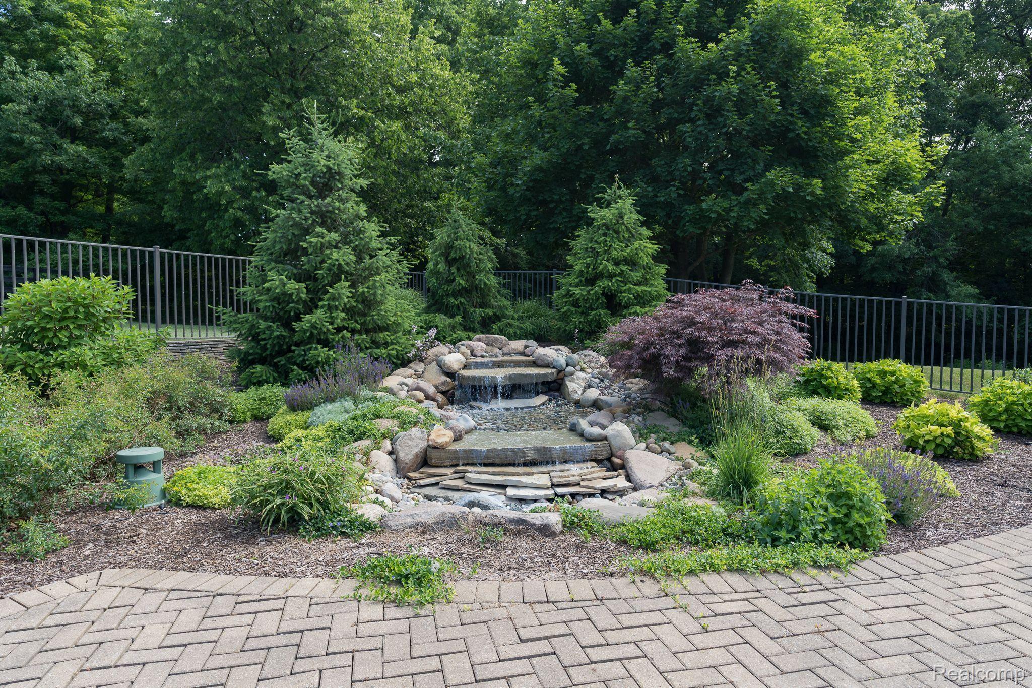 3965 Collins Road Oakland, MI 48363 - Photo 43 of 63 Gallery Image 43