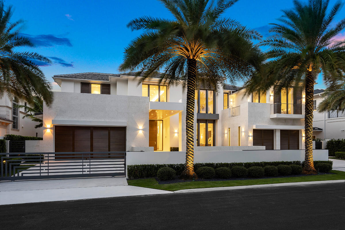 249 Alexander Palm Road Boca Raton, FL 33432 - Photo 53 of 71 249_Alexander_Palm_Road_Dusk_03