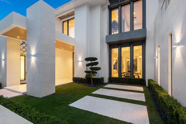 $17,250,000 | 249 Alexander Palm Road, Boca Raton, FL 33432