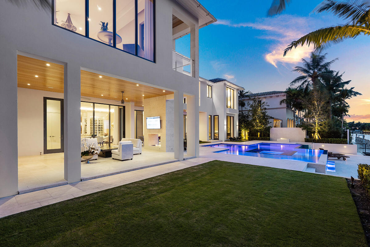 249 Alexander Palm Road Boca Raton, FL 33432 - Photo 62 of 71 249_Alexander_Palm_Road_Dusk_10