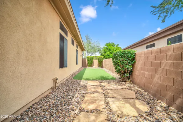 $989,000 | 1303 West Spirit Drive, Anthem, AZ 85086