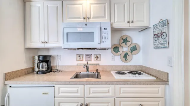 $275,000 | 900 Wesley Road, Unit 208, Ocean City, NJ 08226