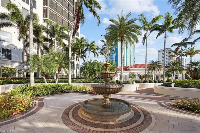 $3,150,000 | 7575 Pelican Bay Boulevard, Unit 201, Naples, FL 34108