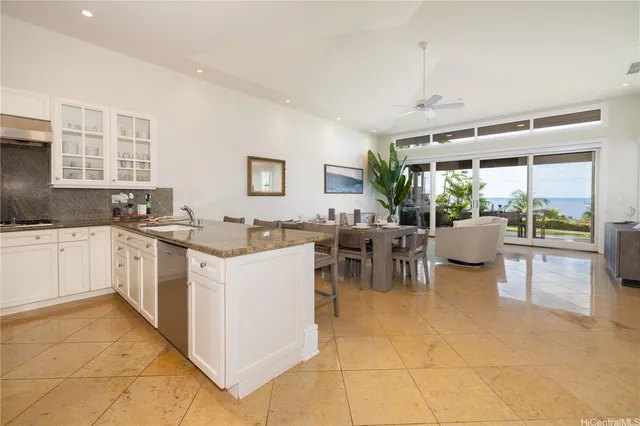 $3,000,000 | 5 Polihua Way, Unit 10C, Lanai City, HI 96763