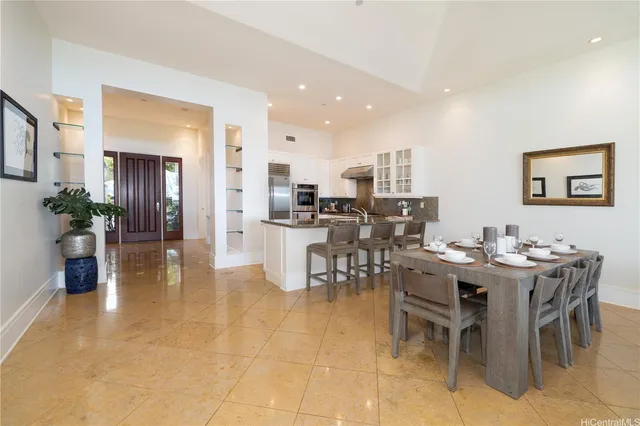 $3,000,000 | 5 Polihua Way, Unit 10C, Lanai City, HI 96763