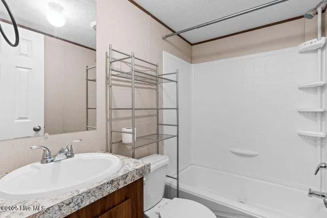 $181,000 | 3664 Lakeview Drive Southwest, Supply, NC 28462