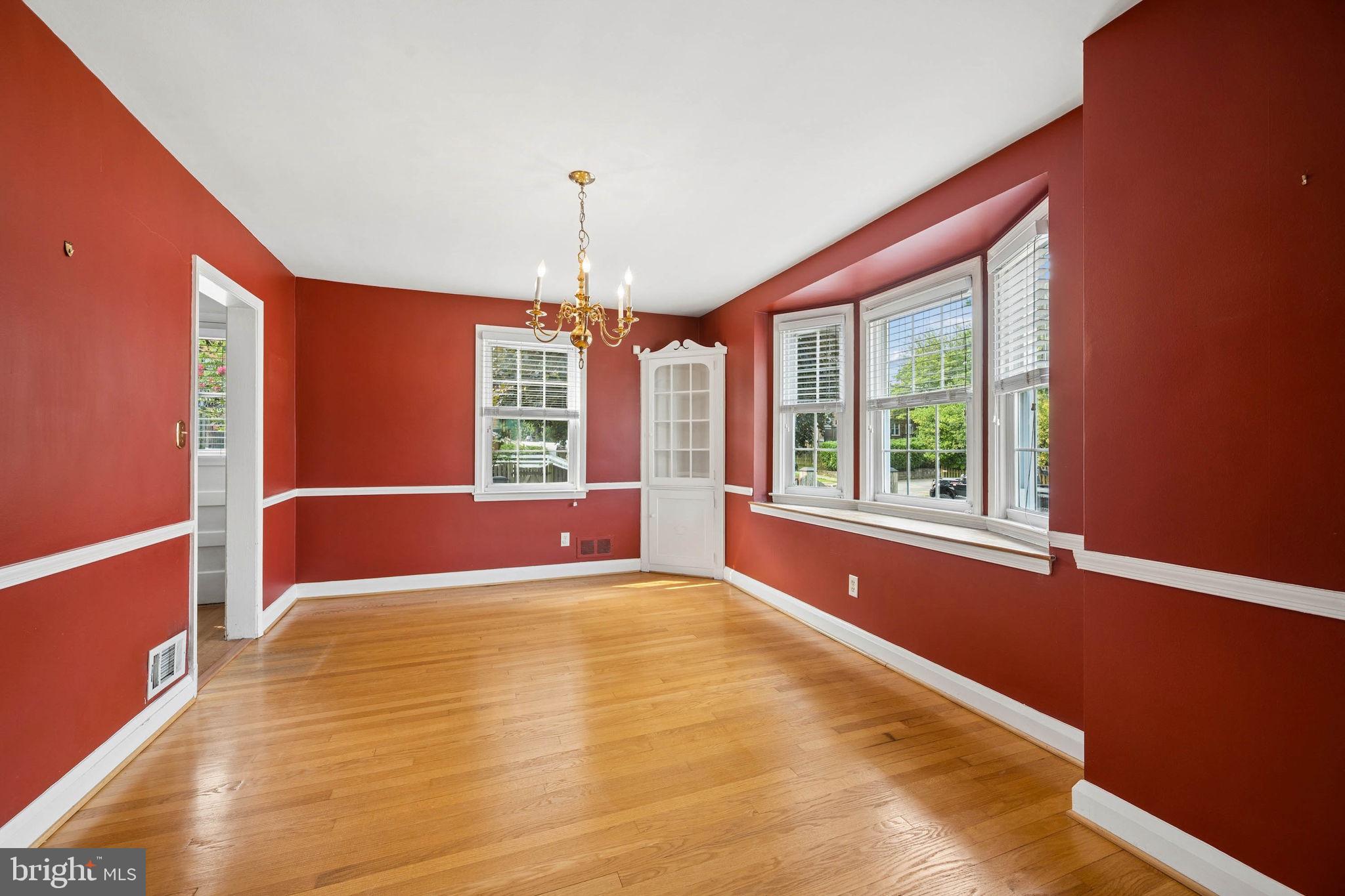 201 Brandon Road Baltimore, MD 21212 - Photo 7 of 45