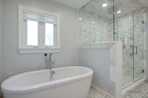 $1,350,000 | 125 North Ridge Road, Lake Forest, IL 60045