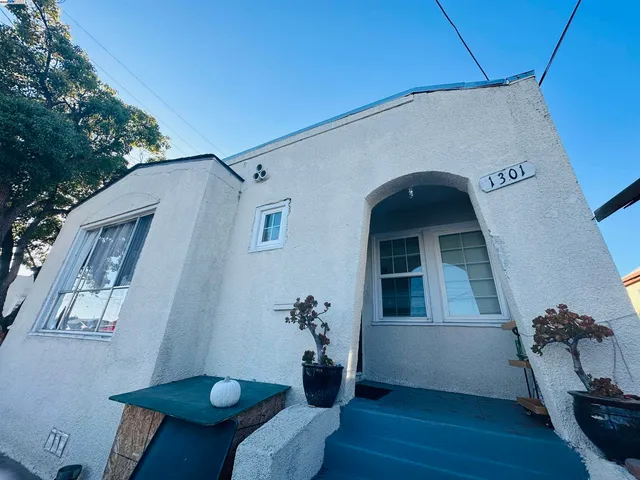$628,000 | 1301 60th Avenue, Oakland, CA 94621