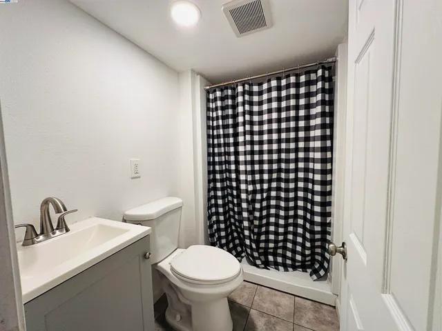 $584,500 | 1301 60th Avenue, Oakland, CA 94621