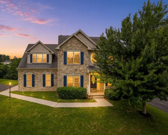 $569,770 | 1042 Silver Maple Circle, Seven Valleys, PA 17360