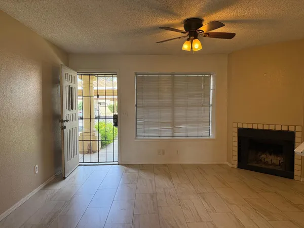 $1,900 | 5704 East Aire Libre Avenue, Unit 1242, Scottsdale, AZ 85254