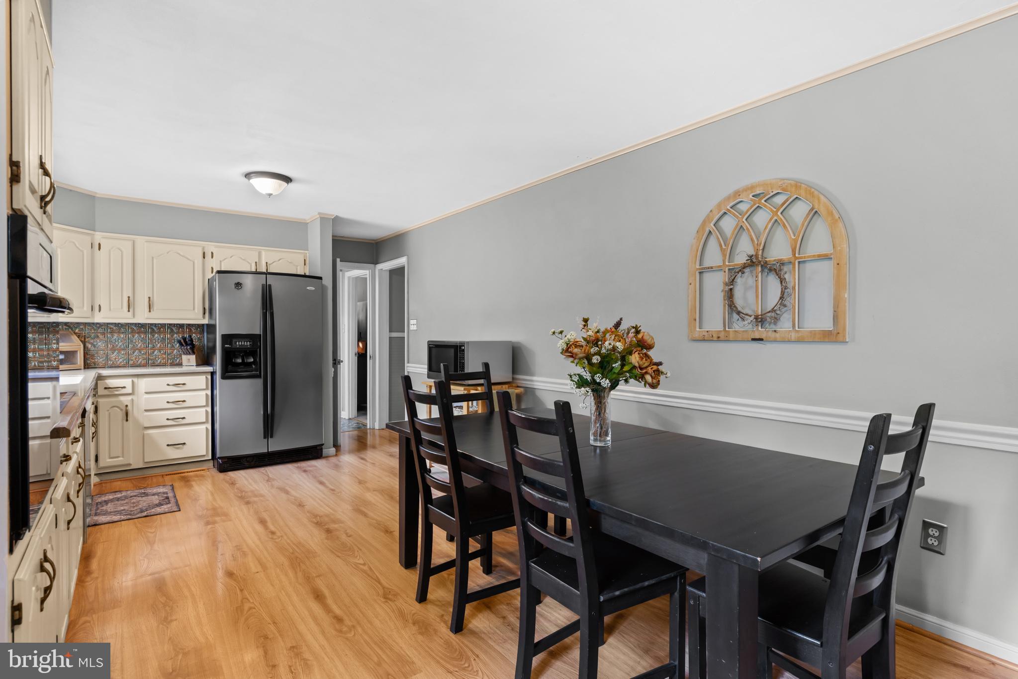 19306 Frazier Road Culpeper, VA 22701 - Photo 12 of 49 Eat-in kitchen.