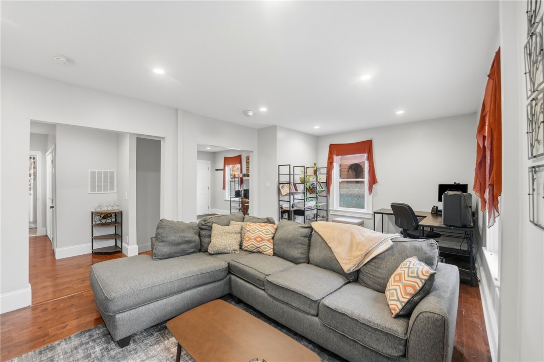 736 Social Street, Unit 1R Woonsocket, RI 02895 - Photo 8 of 30
