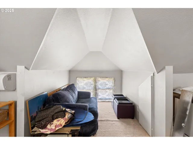 $629,000 | 380 Columbia Street, Cathlamet, WA 98612