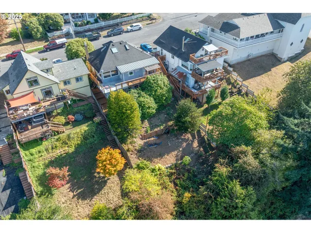 $629,000 | 380 Columbia Street, Cathlamet, WA 98612