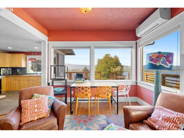 $629,000 | 380 Columbia Street, Cathlamet, WA 98612