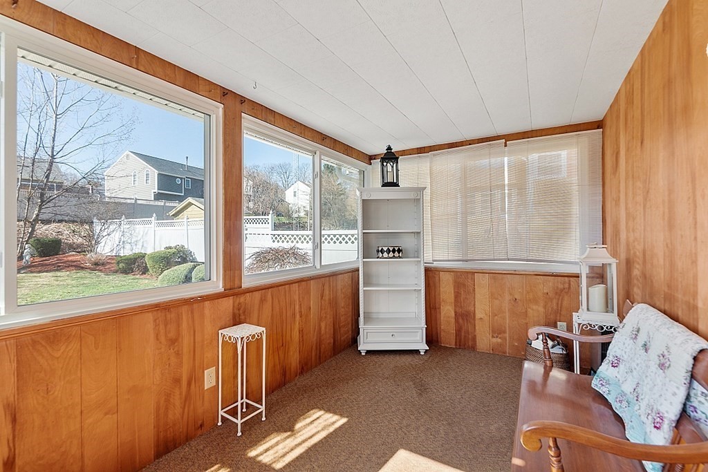 15 Leslie Road Worcester, MA 01605 - Photo 18 of 36 Gallery Image 18