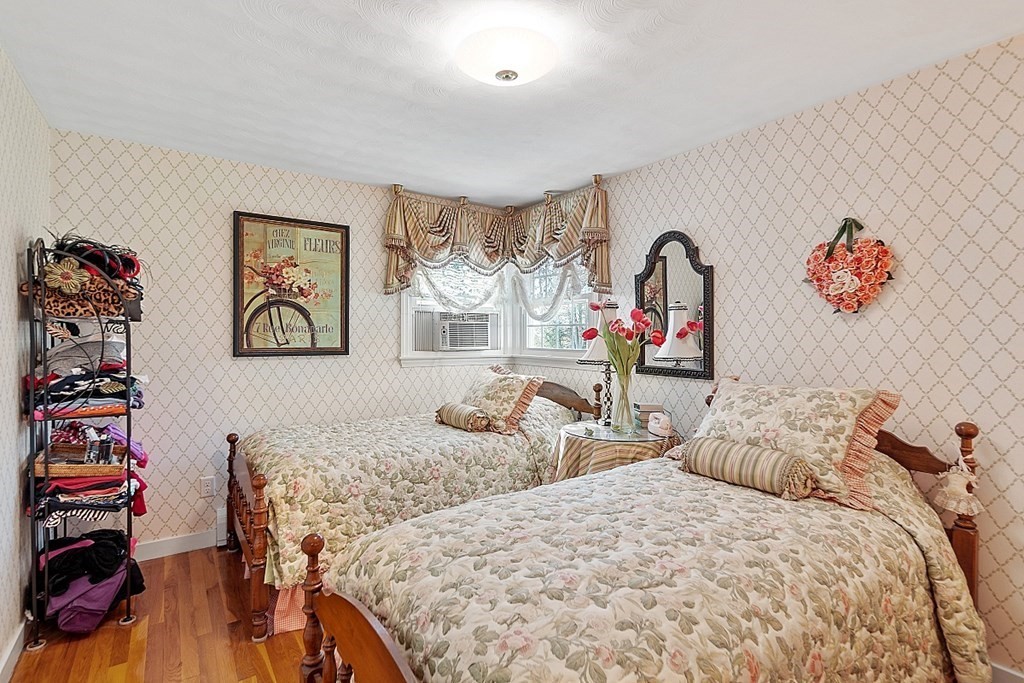 15 Leslie Road Worcester, MA 01605 - Photo 24 of 36 Gallery Image 24