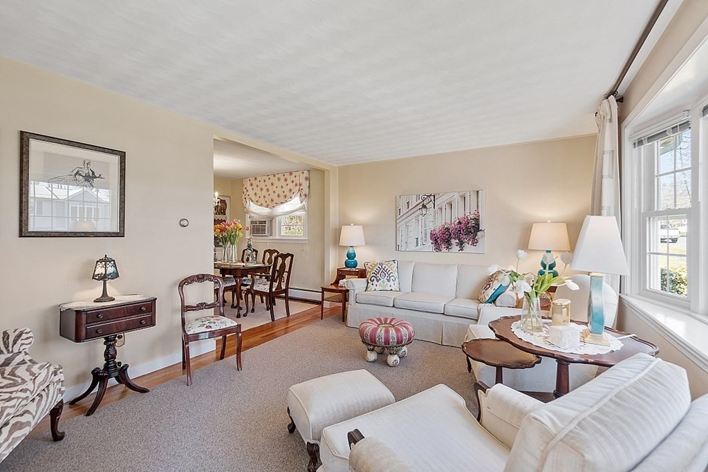 15 Leslie Road Worcester, MA 01605 - Photo 4 of 36 Gallery Image 4