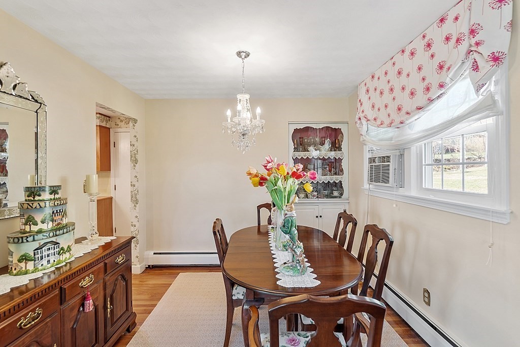 15 Leslie Road Worcester, MA 01605 - Photo 10 of 36 Gallery Image 10