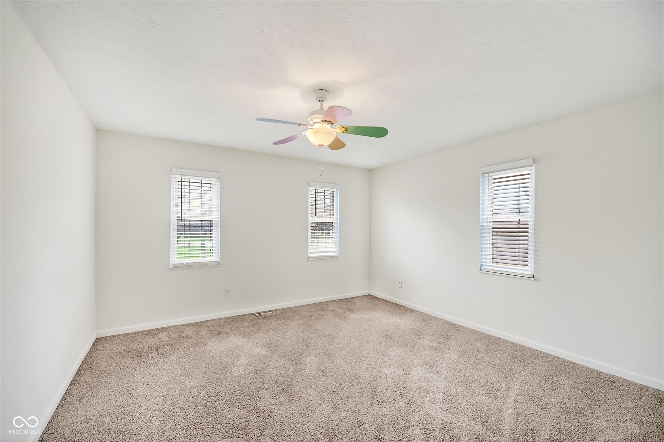 8210 Castleton Boulevard Indianapolis, IN 46256 - Photo 29 of 37
