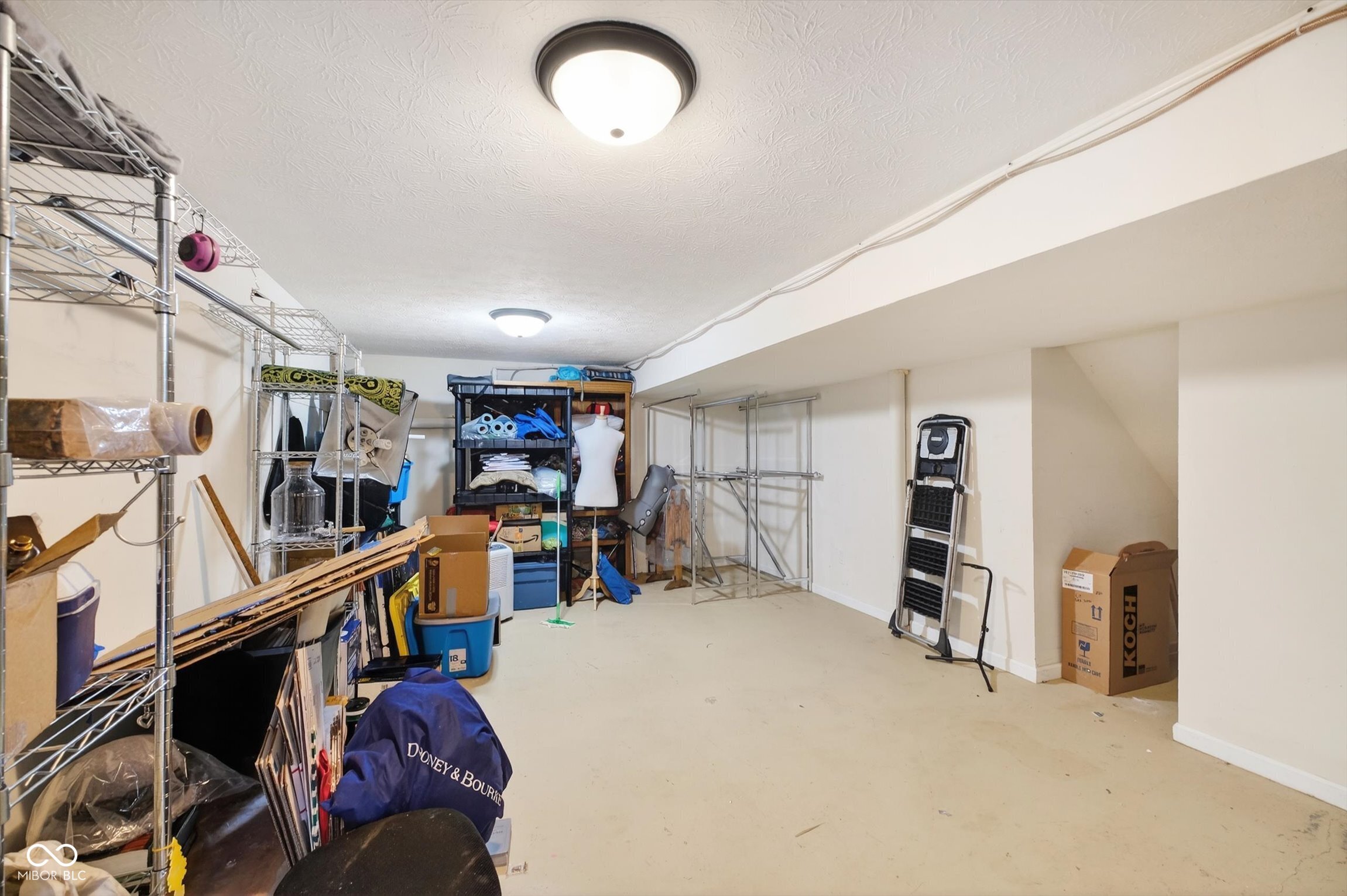 8210 Castleton Boulevard Indianapolis, IN 46256 - Photo 33 of 37
