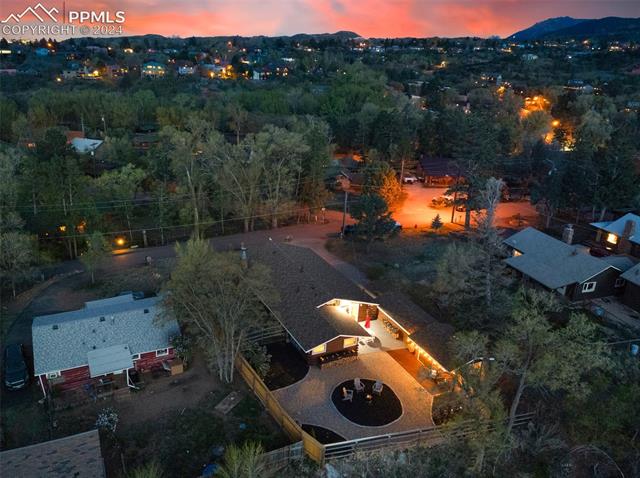 4 Spur Road Manitou Springs, CO 80829 - Photo 4 of 36