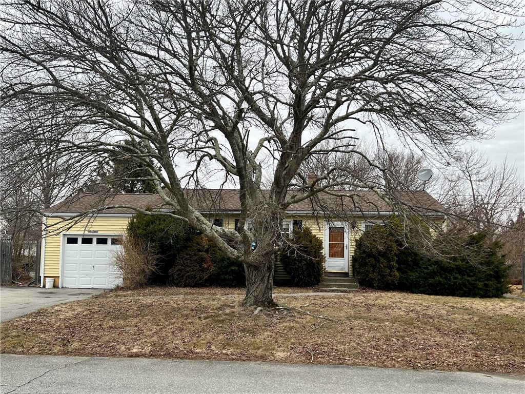 37 Anson Road Portsmouth, RI 02871 - Photo 1 of 8 Gallery Image 1