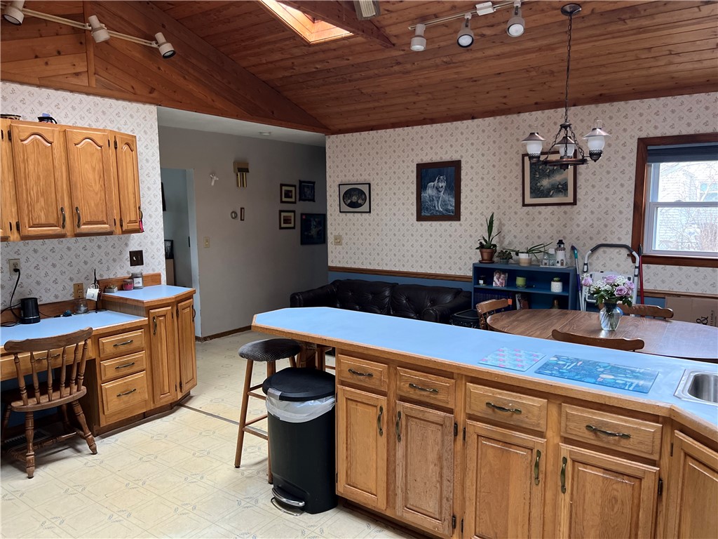 37 Anson Road Portsmouth, RI 02871 - Photo 7 of 8 Gallery Image 7