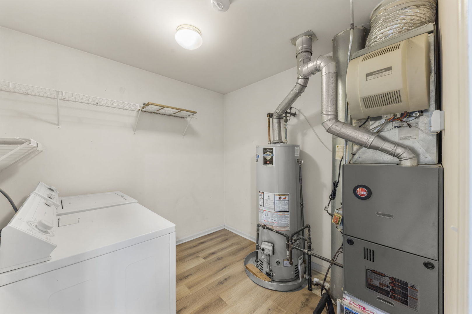 577 Pinebrook Drive Bolingbrook, IL 60490 - Photo 10 of 22