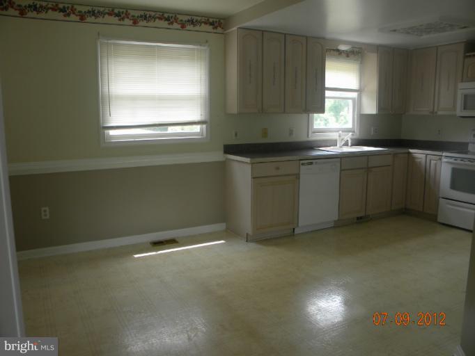 10092 Store Road Culpeper, VA 22701 - Photo 11 of 12 Kitchen