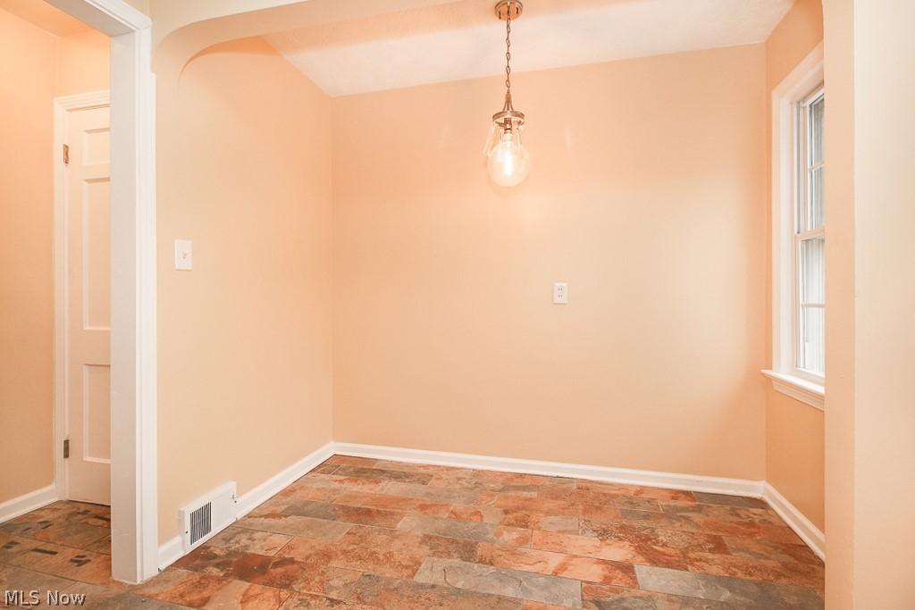 14450 Rockside Road Maple Heights, OH 44137 - Photo 10 of 28