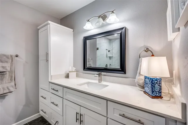 $499,000 | 105 Shadow Lane, Euless, TX 76039