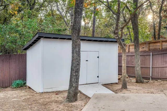 $499,000 | 105 Shadow Lane, Euless, TX 76039